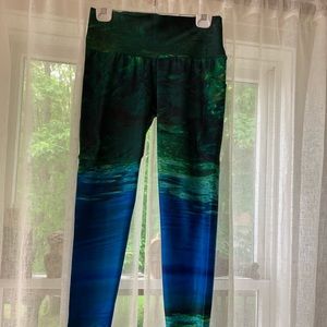 Like New Waterlust Mermaid Camo Leggings